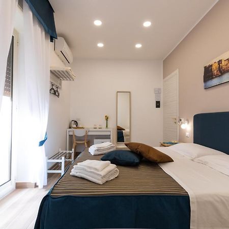 Napolilive B&B Екстер'єр фото